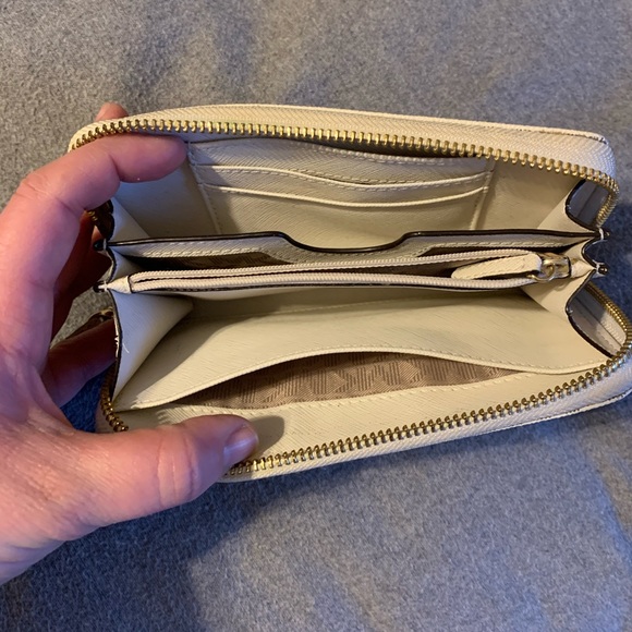 Michael Kors Cream Wristlet - Picture 3 of 6